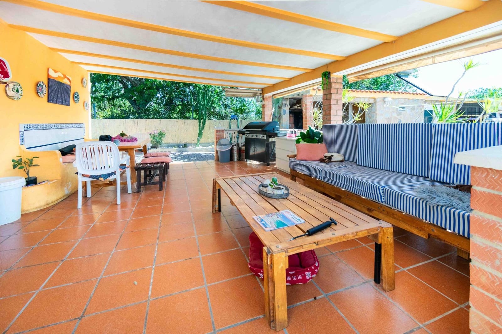 4 soveværelse Villa til salg i Alfaz del Pi / L'Alfas del Pi med swimmingpool - € 649.000 (Ref: 9843327)