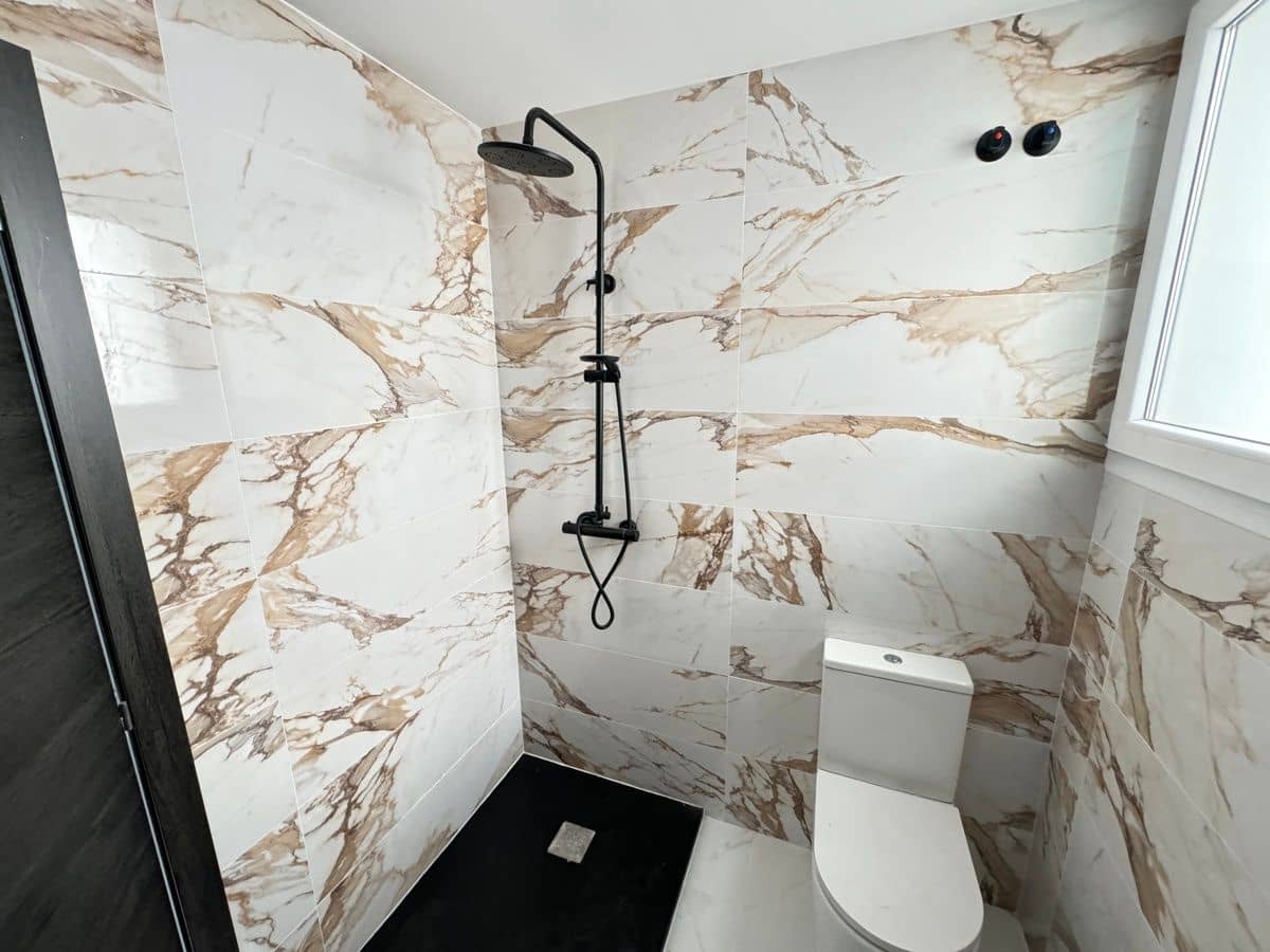 4 chambre Villa/Maison à vendre à Torrevieja avec piscine - 599 000 € (Ref: 9844286)