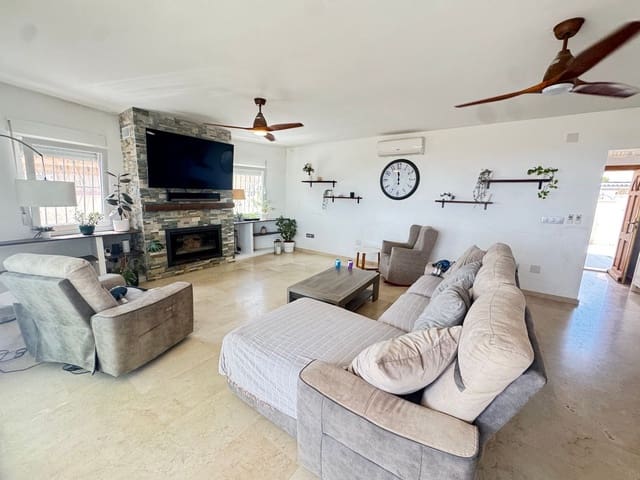 5 slaapkamer Villa te koop in San Miguel de Salinas - € 599.999 (Ref: 9844288)