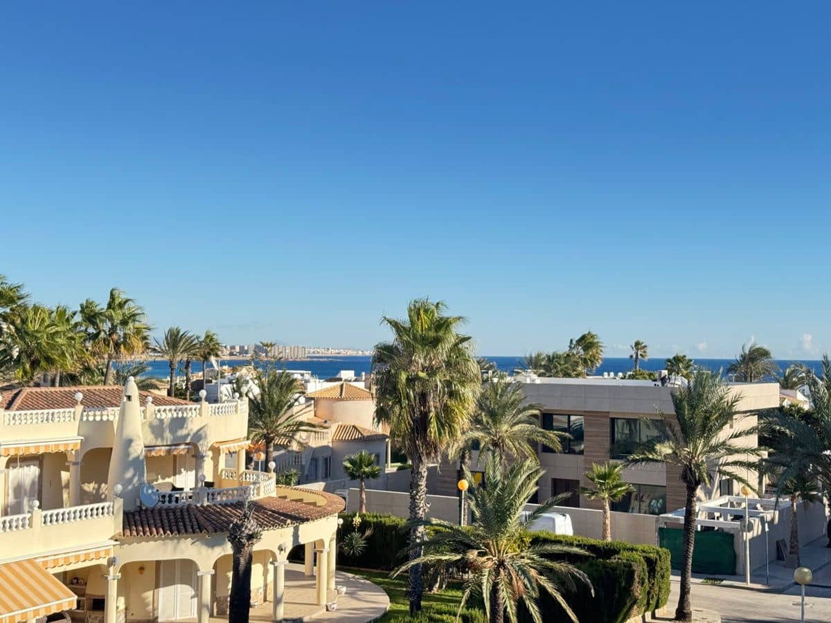 4 bedroom Villa for sale in Cabo Roig with pool - € 1,700,000 (Ref: 9844290)