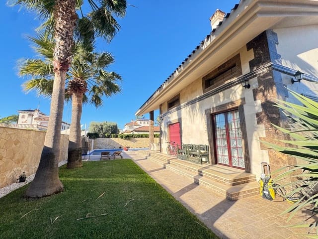 4 camera da letto Villa in vendita in Cabo Roig, Orihuela con piscina - 1.700.000 € (Rif: 9844290)
