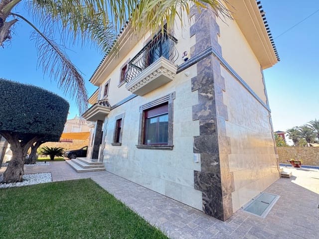 4 camera da letto Villa in vendita in Cabo Roig, Orihuela con piscina - 1.700.000 € (Rif: 9844290)