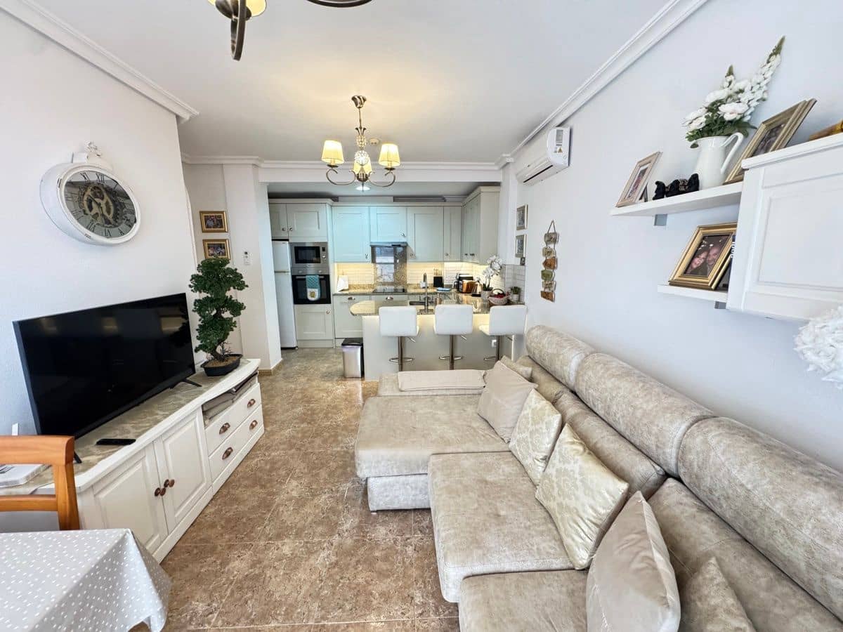 2 bedroom Apartment for sale in Cabo Roig with pool - € 189,995 (Ref: 9844291)