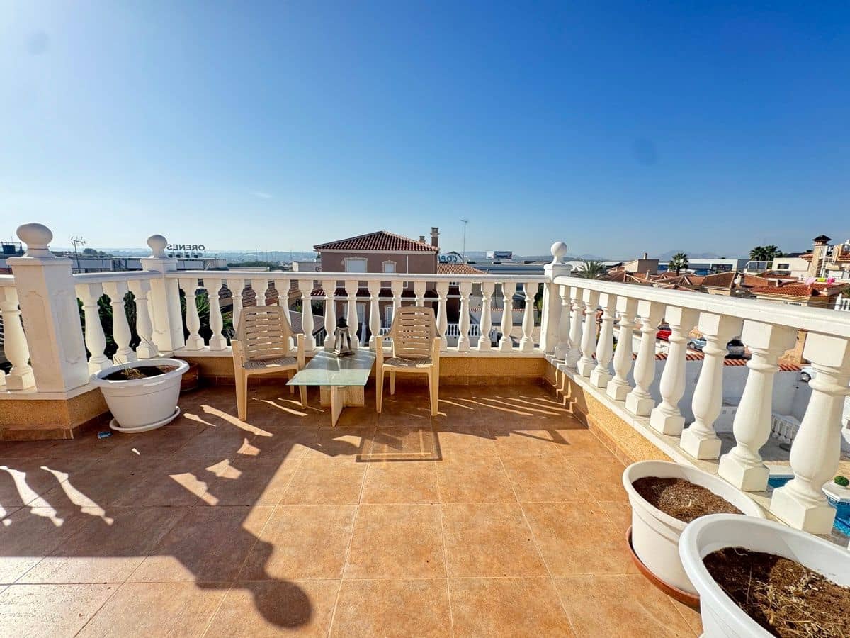 4 camera da letto Villa in vendita in Ciudad Quesada con piscina - 540.000 € (Rif: 9844294)