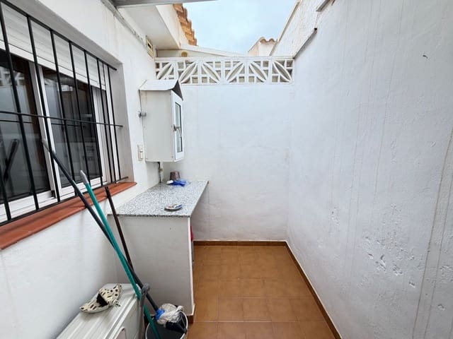 2 bedroom Bungalow for sale in Cabo Roig, Orihuela with pool - € 235,000 (Ref: 9844295)