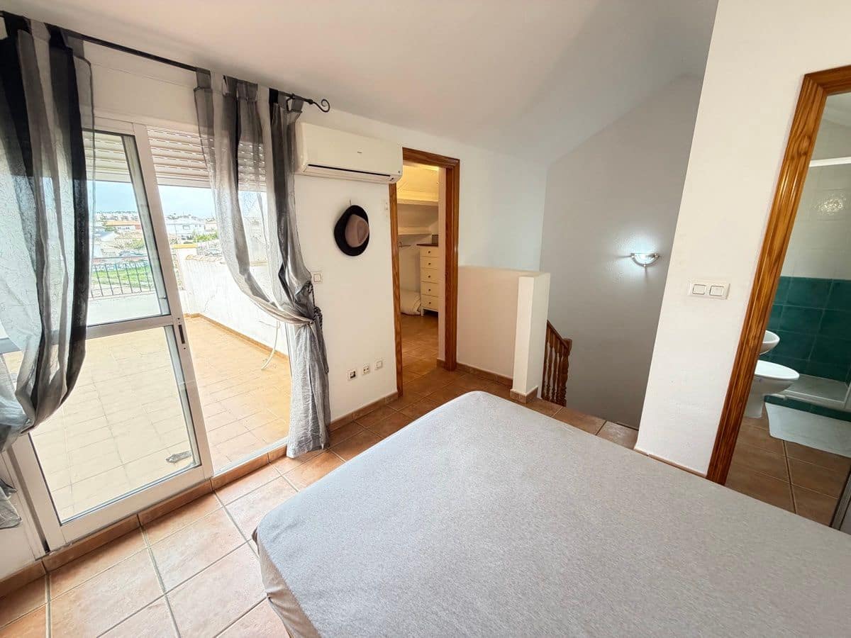2 bedroom Bungalow for sale in Cabo Roig with pool - € 235,000 (Ref: 9844295)