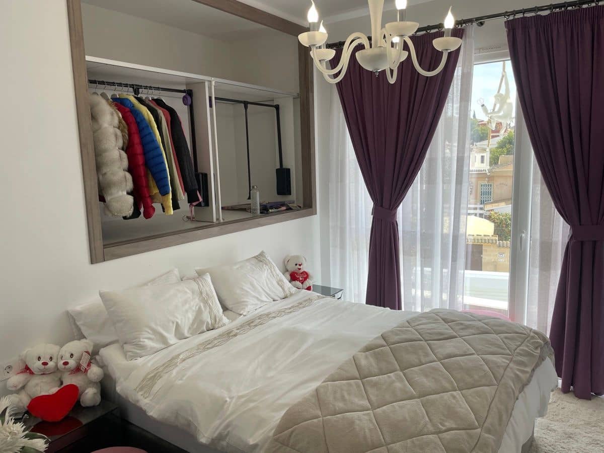 4 quarto Moradia para venda em Torrevieja com piscina - 650 000 € (Ref: 9844296)