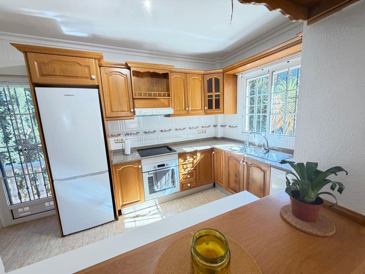 3 sypialnia Willa na sprzedaż w Villamartin z basenem - 375 000 € (Ref: 9844297)