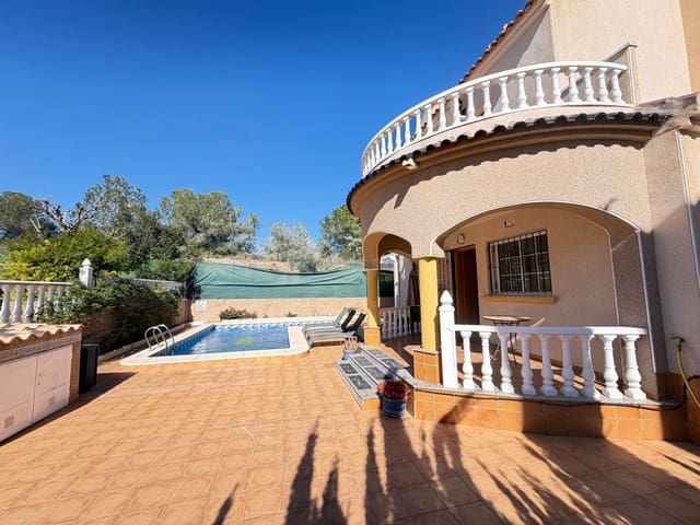 3 sypialnia Willa na sprzedaż w Villamartin, Orihuela z basenem - 375 000 € (Ref: 9844297)