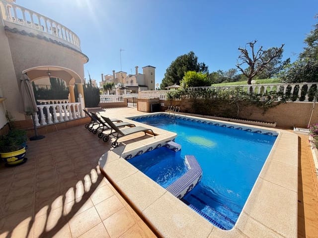 3 sypialnia Willa na sprzedaż w Villamartin, Orihuela z basenem - 375 000 € (Ref: 9844297)