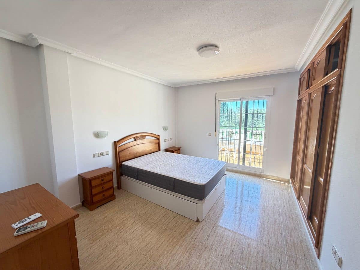3 sypialnia Willa na sprzedaż w Villamartin z basenem - 375 000 € (Ref: 9844297)
