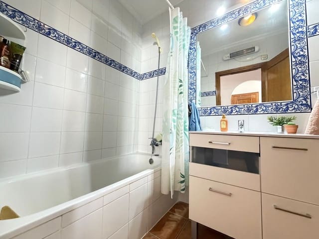 4 makuuhuone Bungalow myytävänä paikassa La Zenia, Orihuela mukana uima-altaan - 289 000 € (Ref: 9844299)