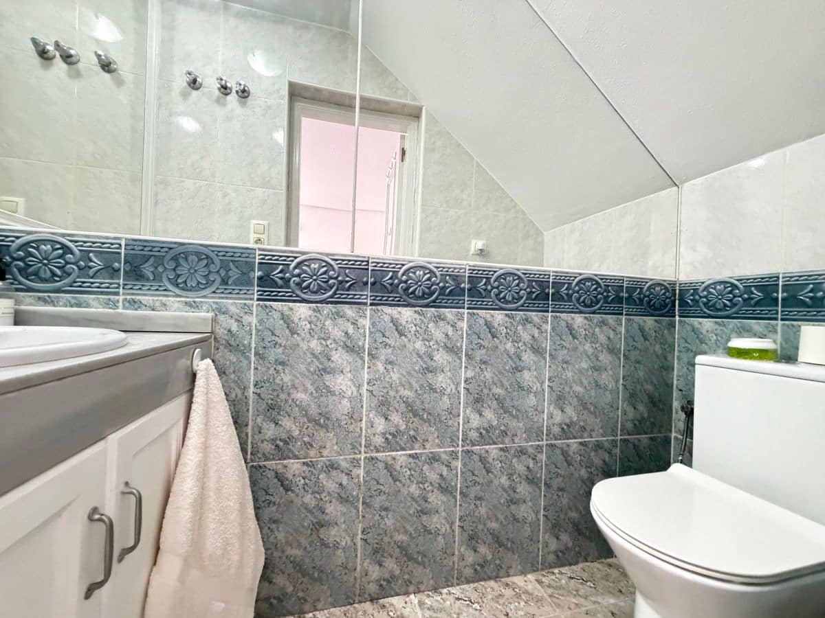 2 bedroom Townhouse for sale in Villamartin with pool - € 179,995 (Ref: 9844308)