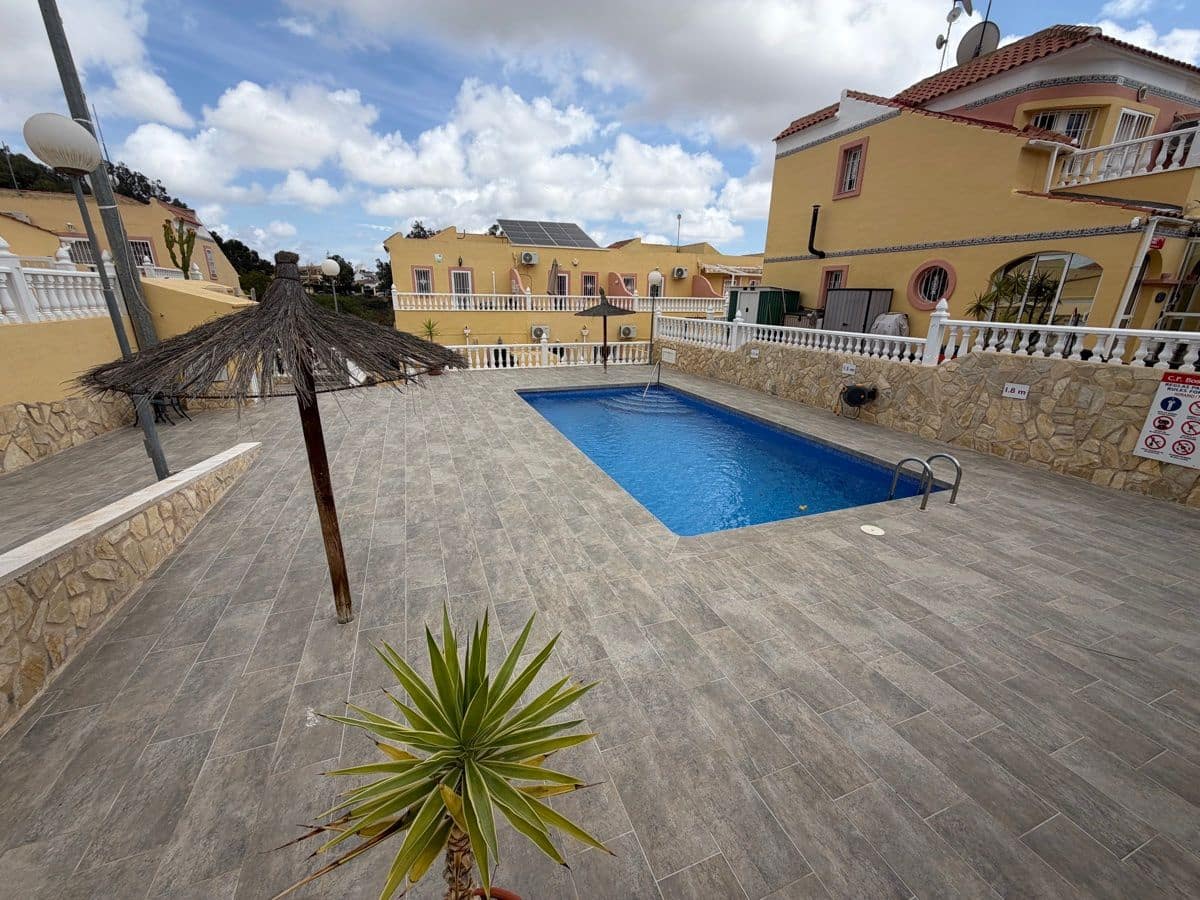 2 bedroom Townhouse for sale in Villamartin with pool - € 179,995 (Ref: 9844308)