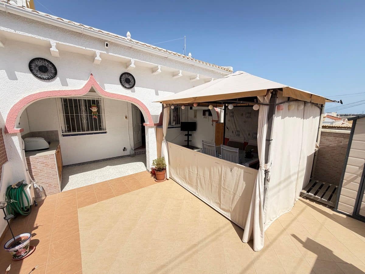 Bungalow de 2 habitaciones en San Miguel de Salinas en venta - 156.950 € (Ref: 9844314)