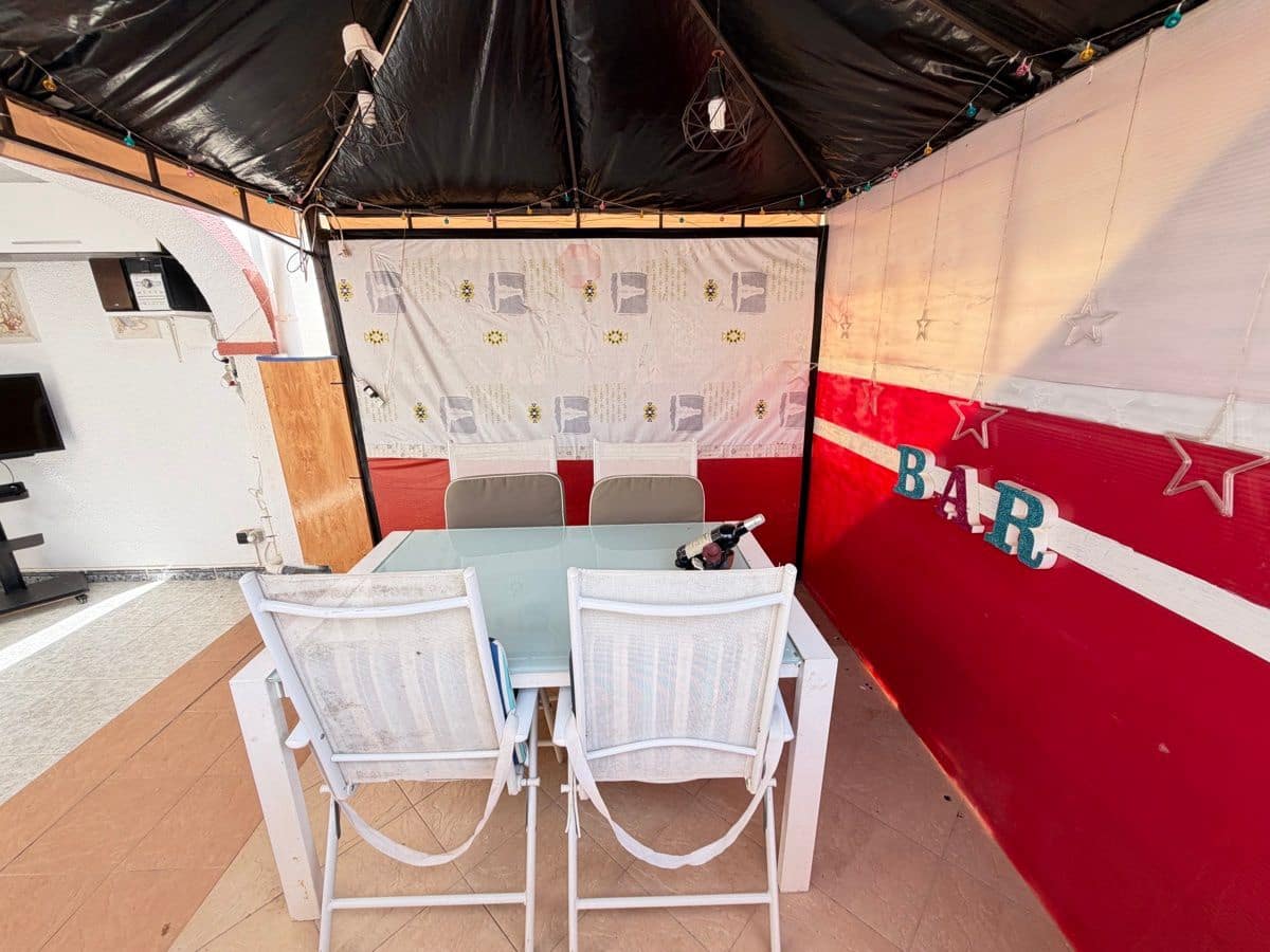 Bungalow de 2 habitaciones en San Miguel de Salinas en venta - 156.950 € (Ref: 9844314)
