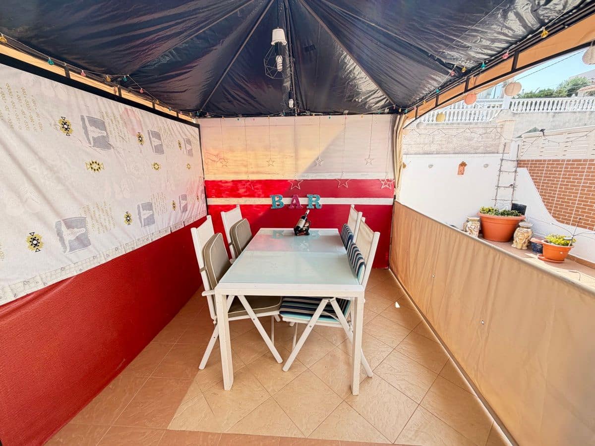 Bungalow de 2 habitaciones en San Miguel de Salinas en venta - 156.950 € (Ref: 9844314)