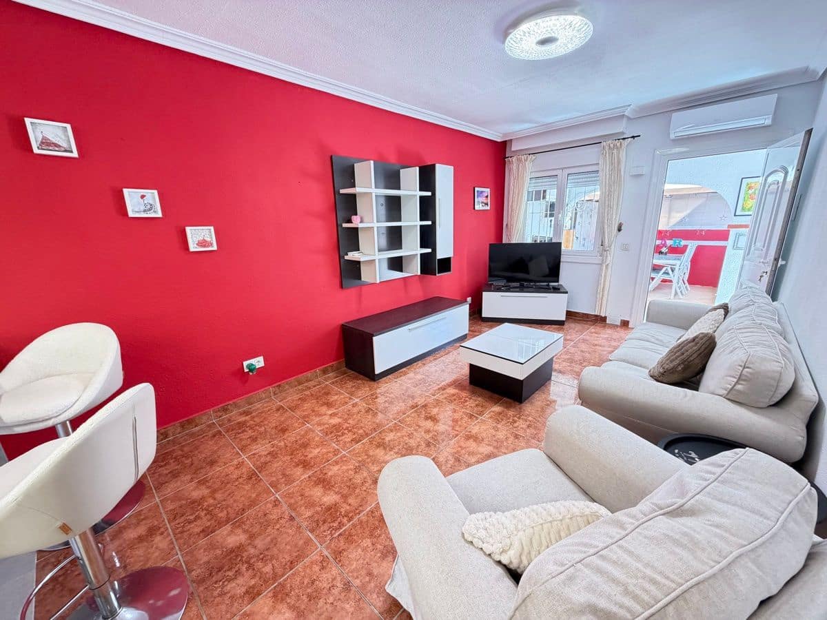 Bungalow de 2 habitaciones en San Miguel de Salinas en venta - 156.950 € (Ref: 9844314)