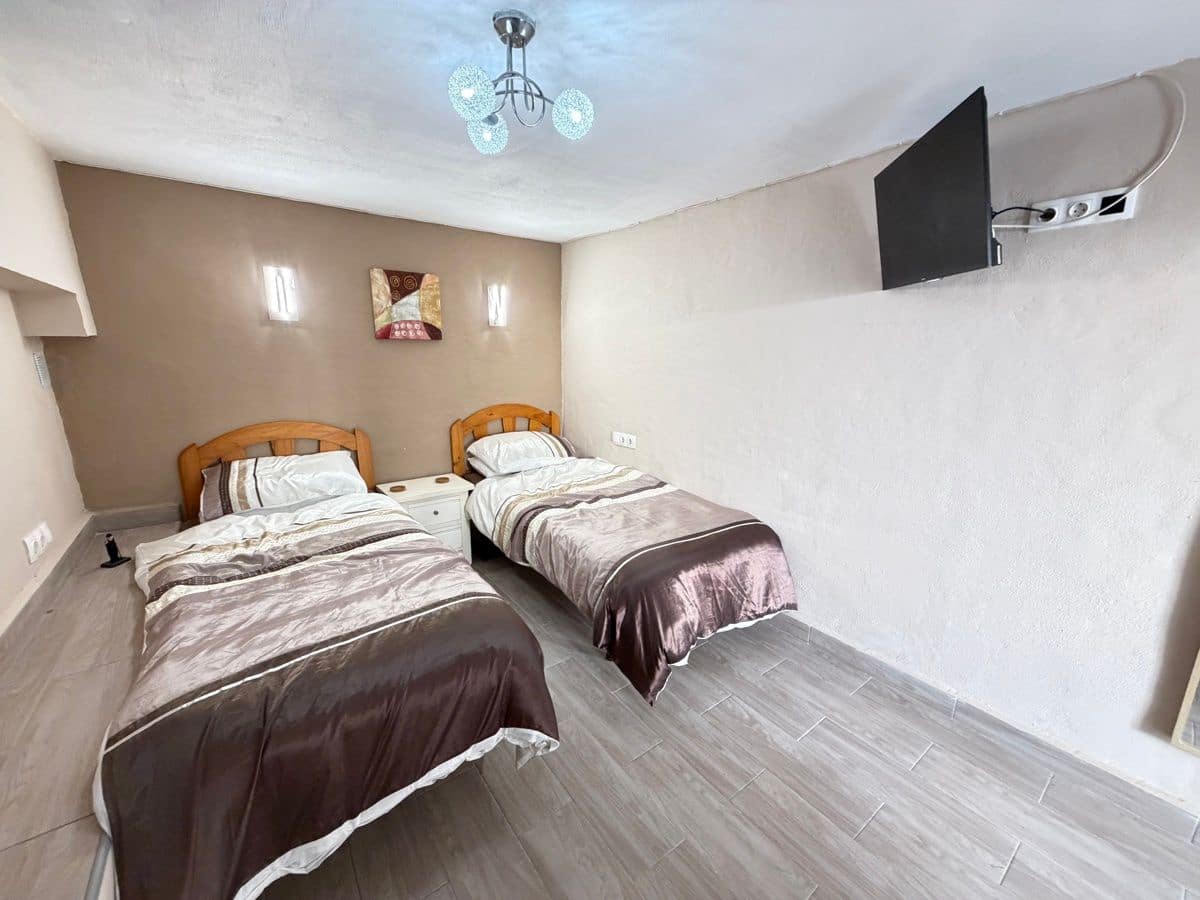 Bungalow de 2 habitaciones en San Miguel de Salinas en venta - 156.950 € (Ref: 9844314)