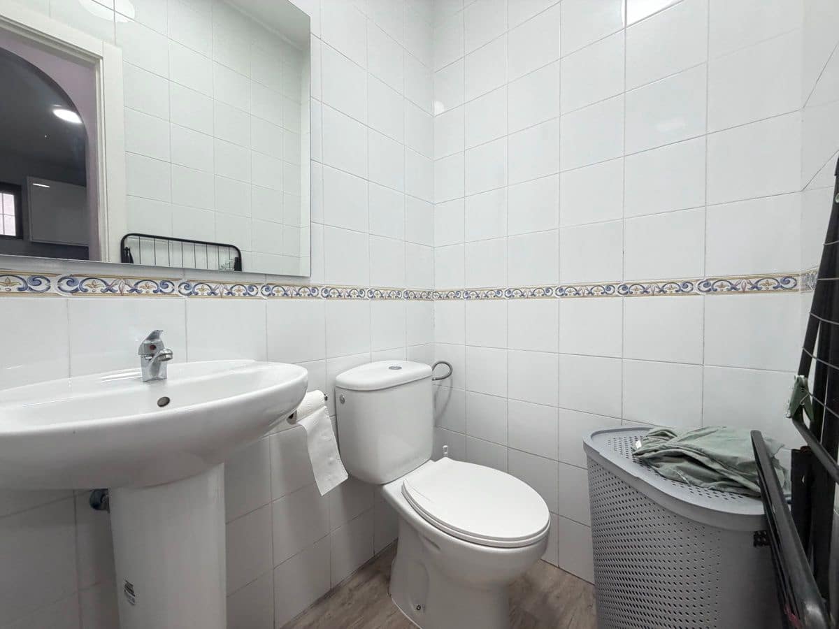 3 quarto Moradia para venda em Villamartin com piscina - 260 000 € (Ref: 9844316)