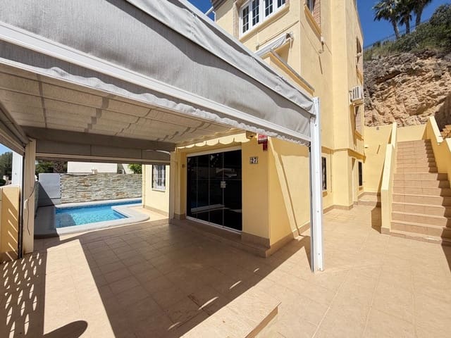 4 soverom Villa til salgs i Las Ramblas Golf, Orihuela med svømmebasseng - € 349 995 (Ref: 9845065)