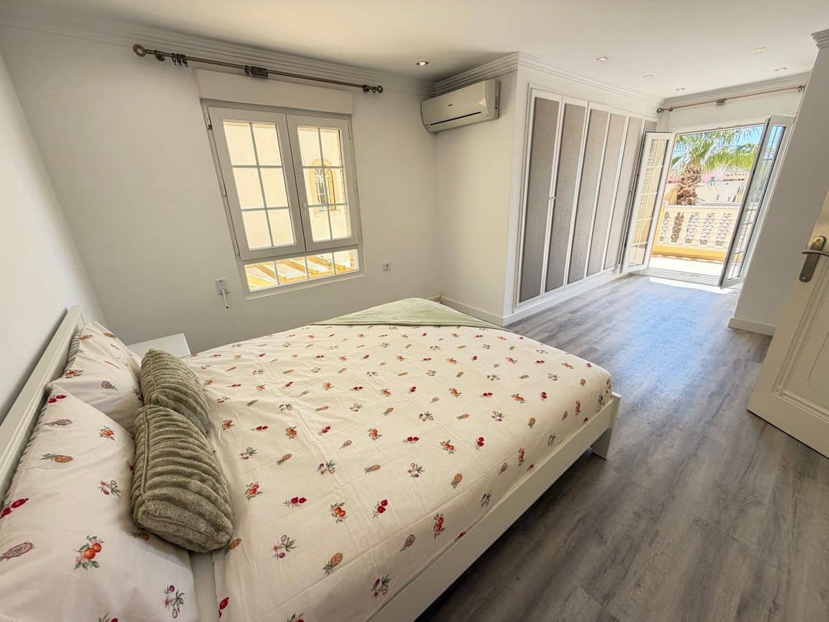 4 soverom Villa til salgs i Las Ramblas Golf med svømmebasseng - € 349 995 (Ref: 9845065)