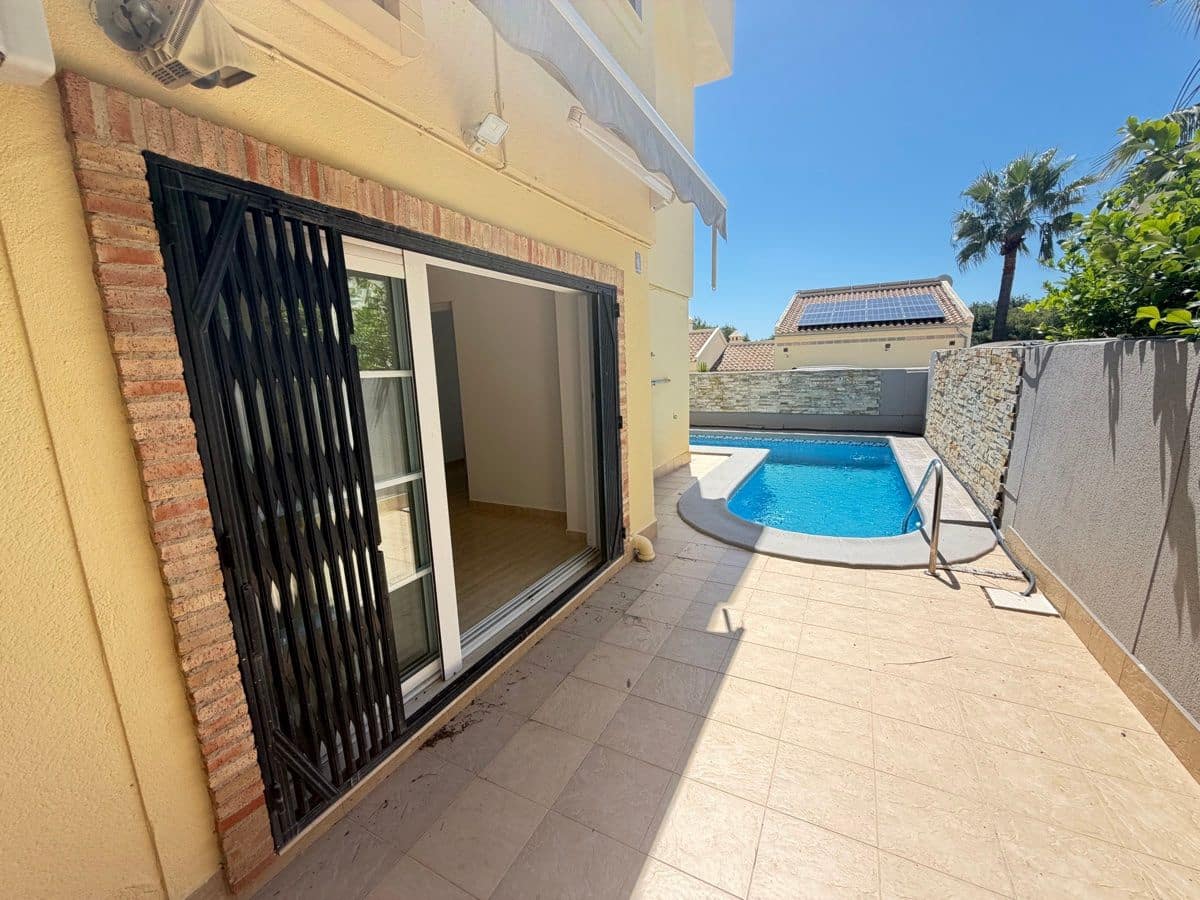4 soverom Villa til salgs i Las Ramblas Golf med svømmebasseng - € 349 995 (Ref: 9845065)