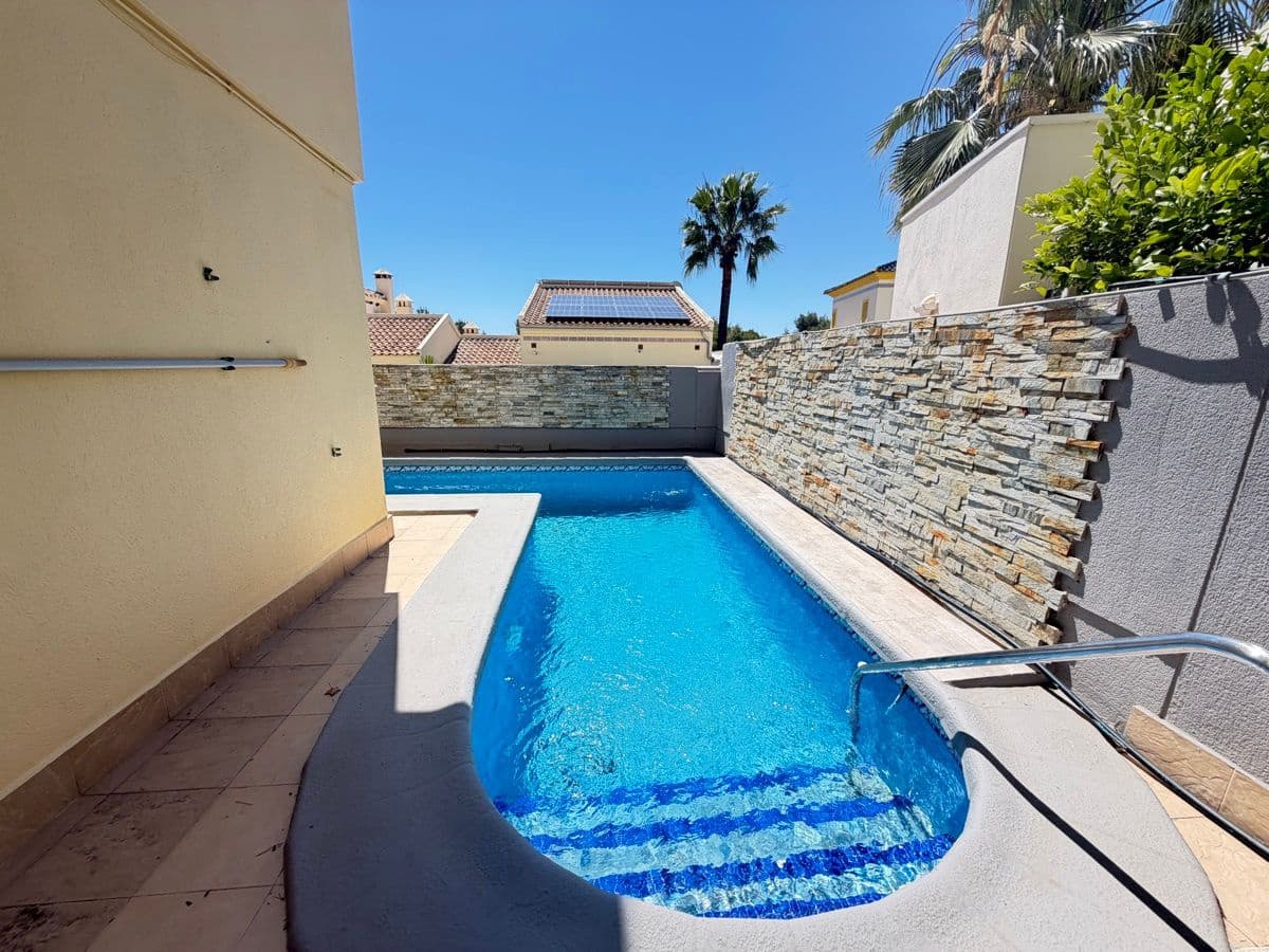 4 soverom Villa til salgs i Las Ramblas Golf med svømmebasseng - € 349 995 (Ref: 9845065)
