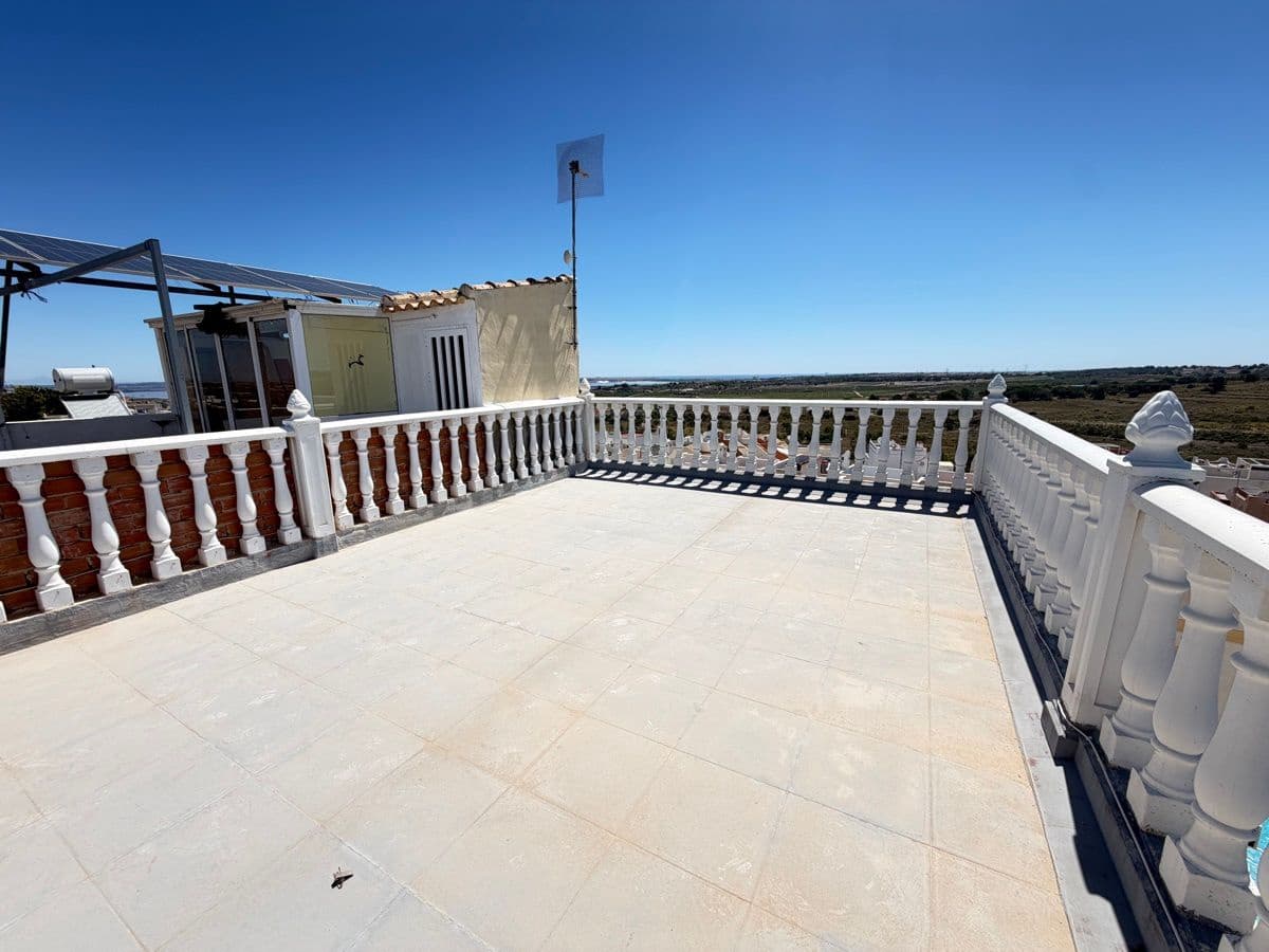 3 soveværelse Byhus til salg i San Miguel de Salinas med swimmingpool - € 235.000 (Ref: 9850839)