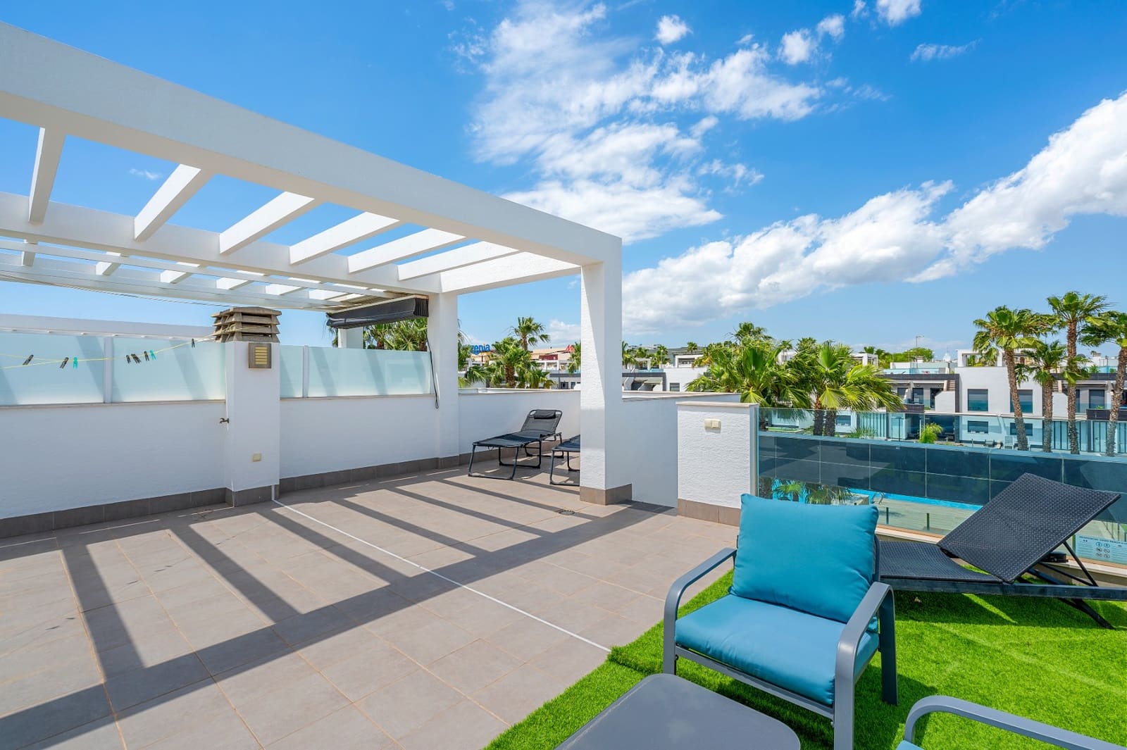 2 Zimmer Apartment zu verkaufen in Orihuela Costa mit Pool - 339.000 € (Ref: 9858822)