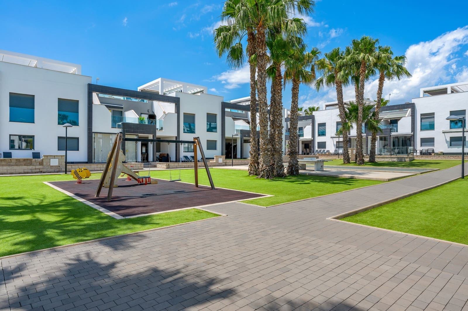 2 Zimmer Apartment zu verkaufen in Orihuela Costa mit Pool - 339.000 € (Ref: 9858822)