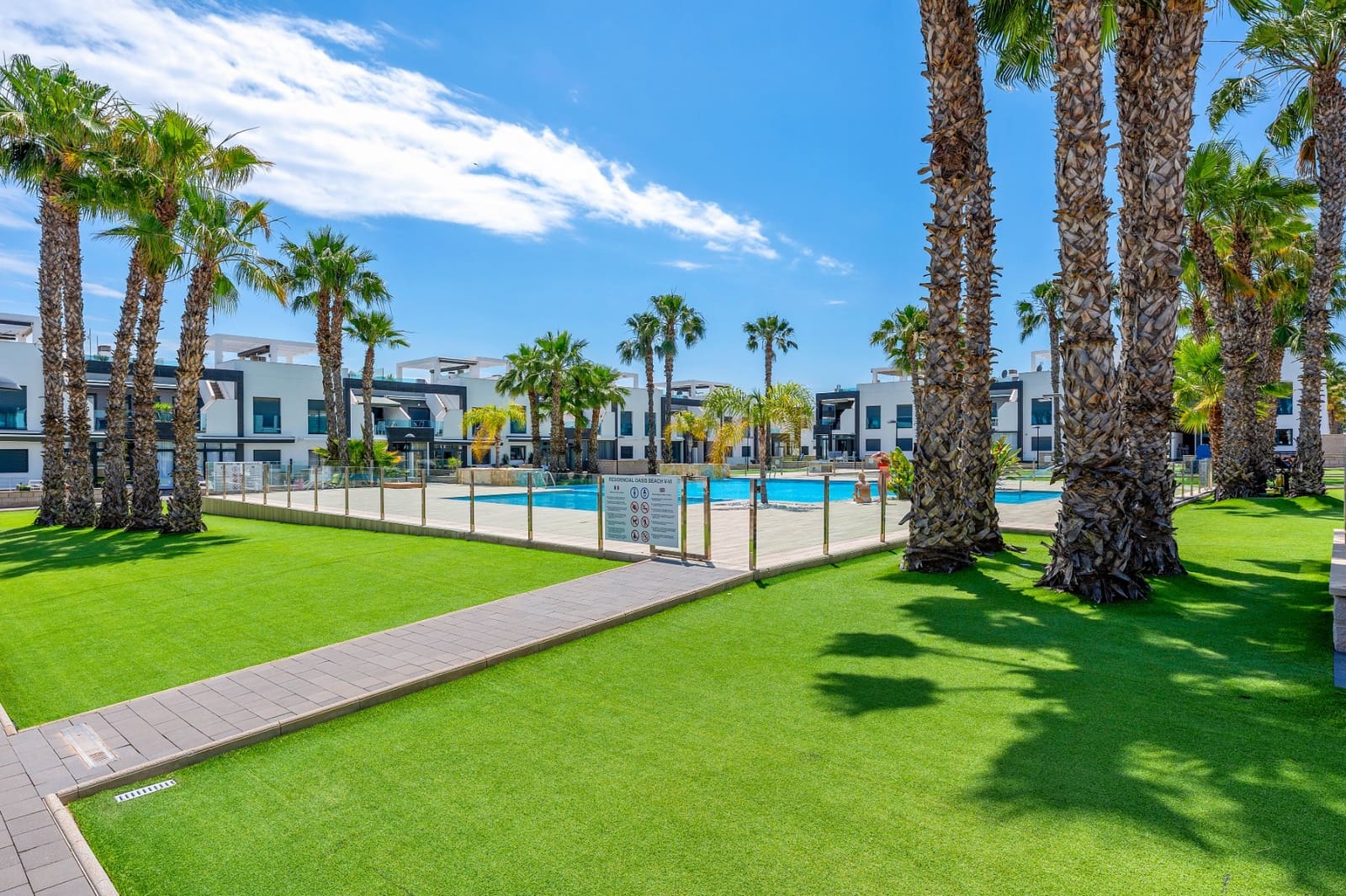2 Zimmer Apartment zu verkaufen in Orihuela Costa mit Pool - 339.000 € (Ref: 9858822)