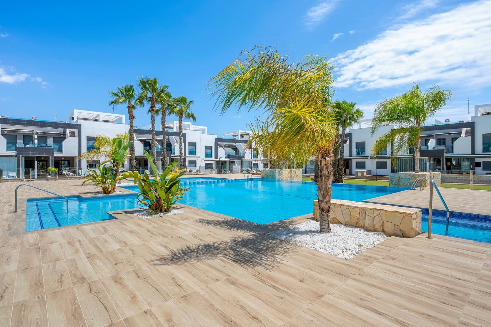 2 Zimmer Apartment zu verkaufen in Orihuela Costa mit Pool - 339.000 € (Ref: 9858822)