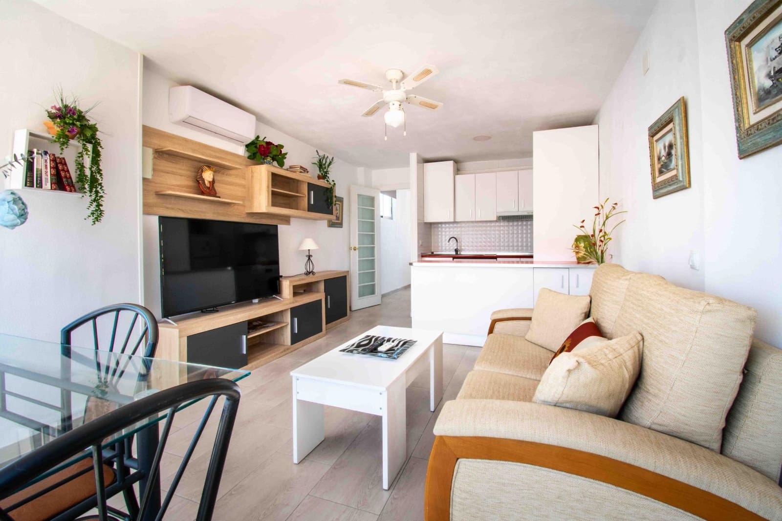1 Zimmer Apartment zu verkaufen in Benidorm mit Pool - 223.000 € (Ref: 9859928)