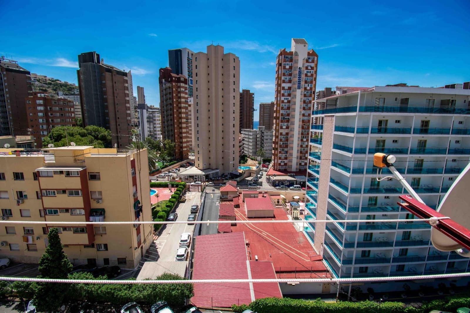 1 Zimmer Apartment zu verkaufen in Benidorm mit Pool - 223.000 € (Ref: 9859928)