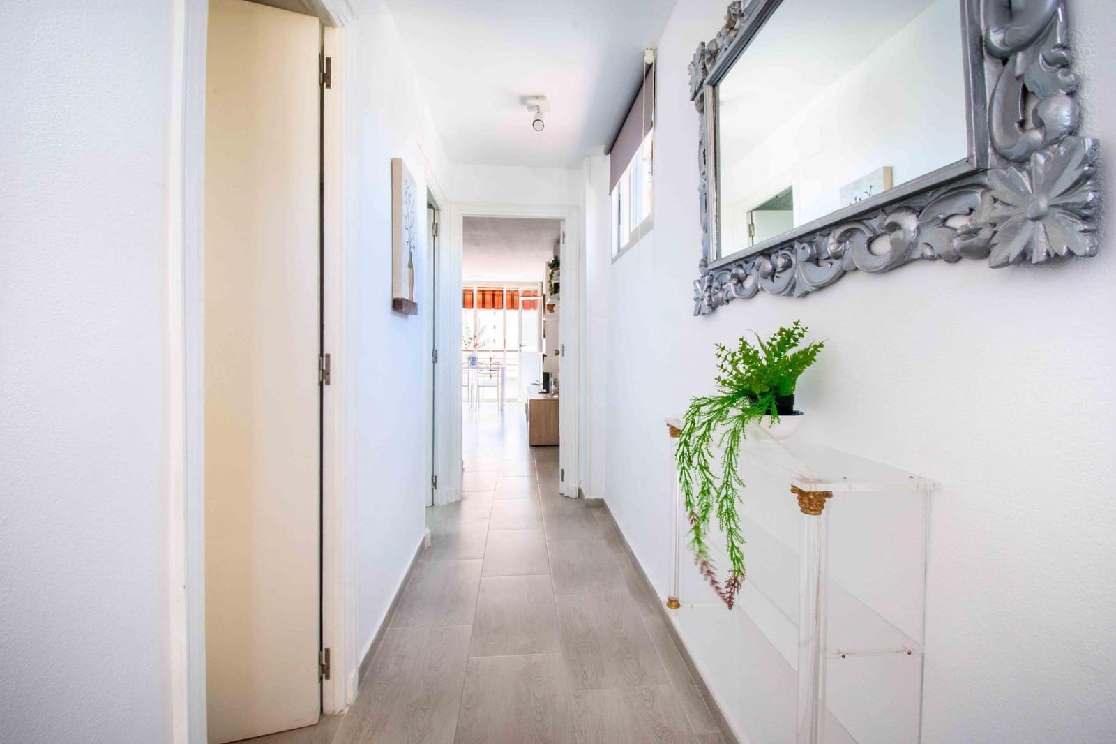 1 Zimmer Apartment zu verkaufen in Benidorm mit Pool - 223.000 € (Ref: 9859929)