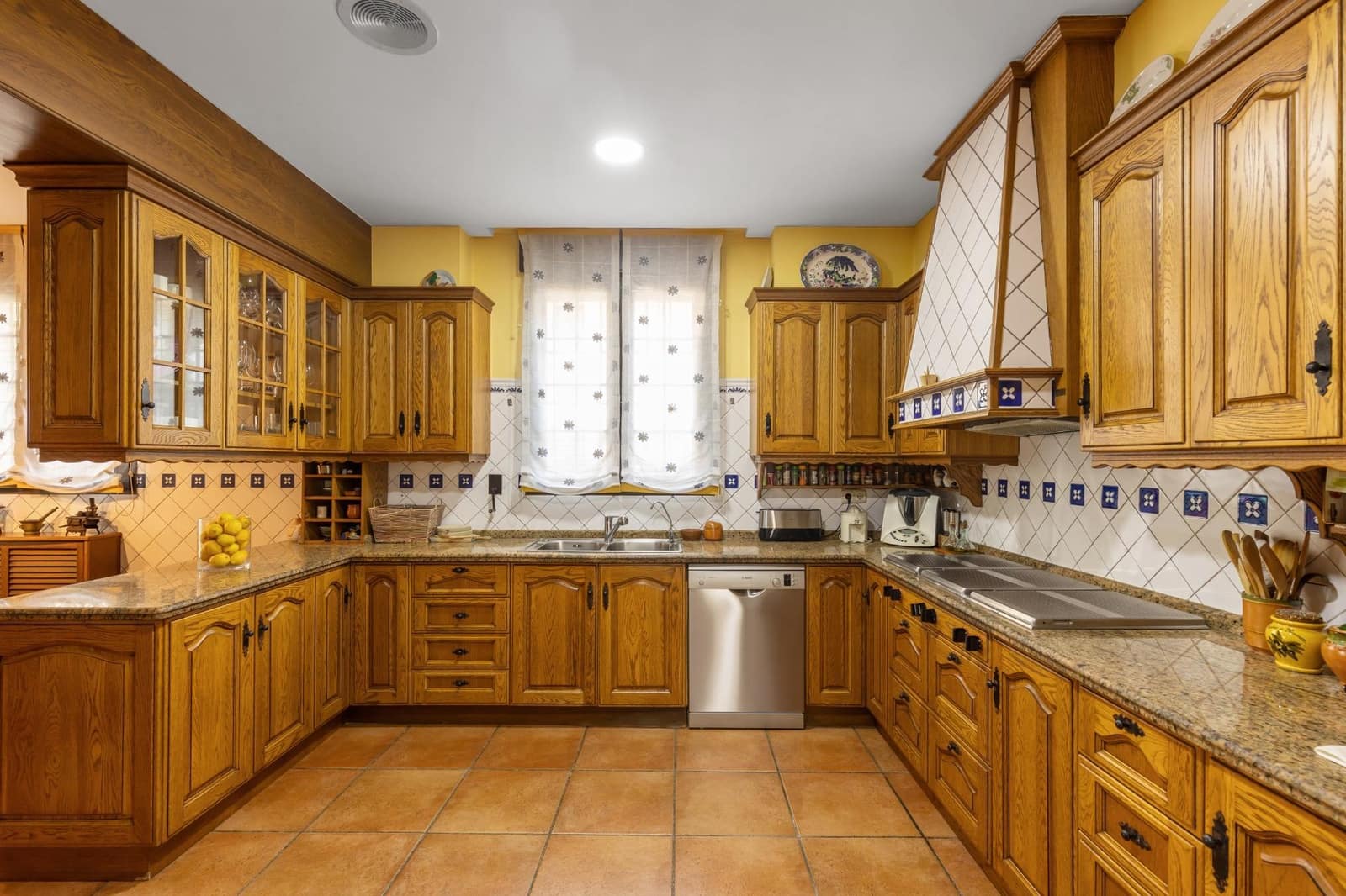 6 camera da letto Villa in vendita in Torrevieja con piscina garage - 2.490.000 € (Rif: 9860731)