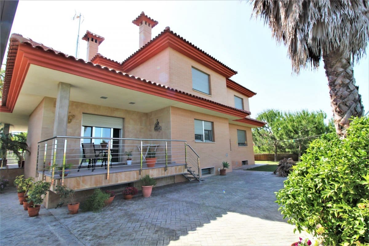 5 soverom Villa til salgs i Murcia by med svømmebasseng garasje - € 899 000 (Ref: 9860739)