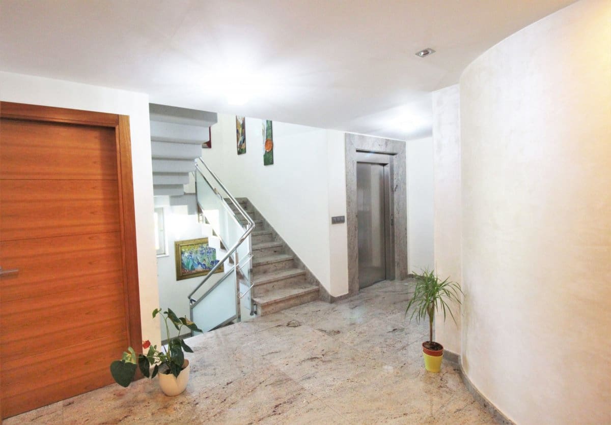 5 soverom Villa til salgs i Murcia by med svømmebasseng garasje - € 899 000 (Ref: 9860739)