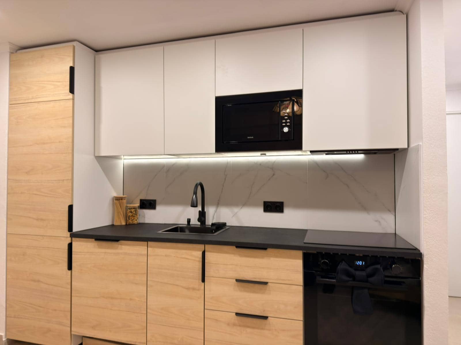 1 bedroom Apartment for sale in Torrevieja with garage - € 135,000 (Ref: 9860888)