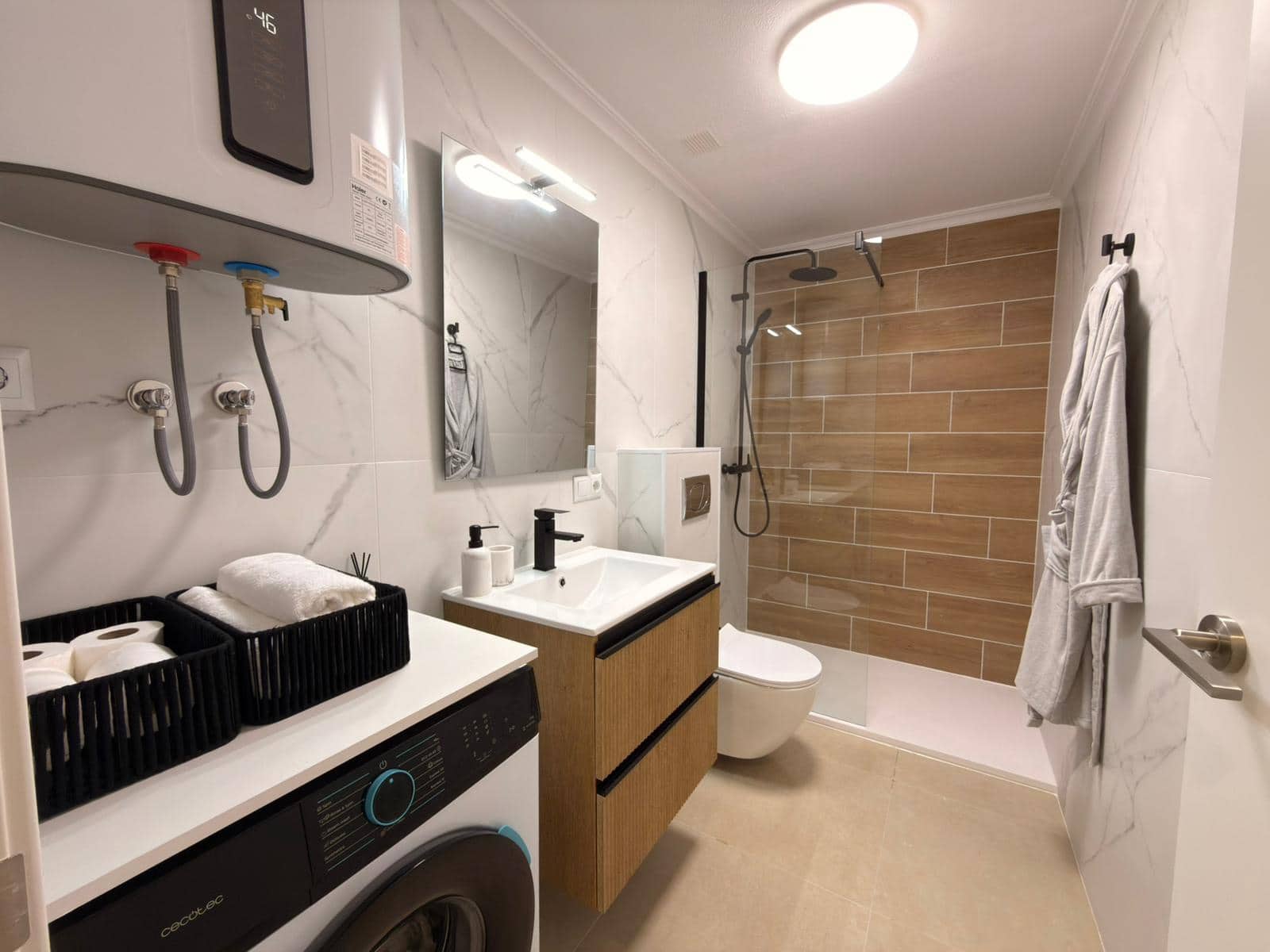 1 bedroom Apartment for sale in Torrevieja with garage - € 135,000 (Ref: 9860888)