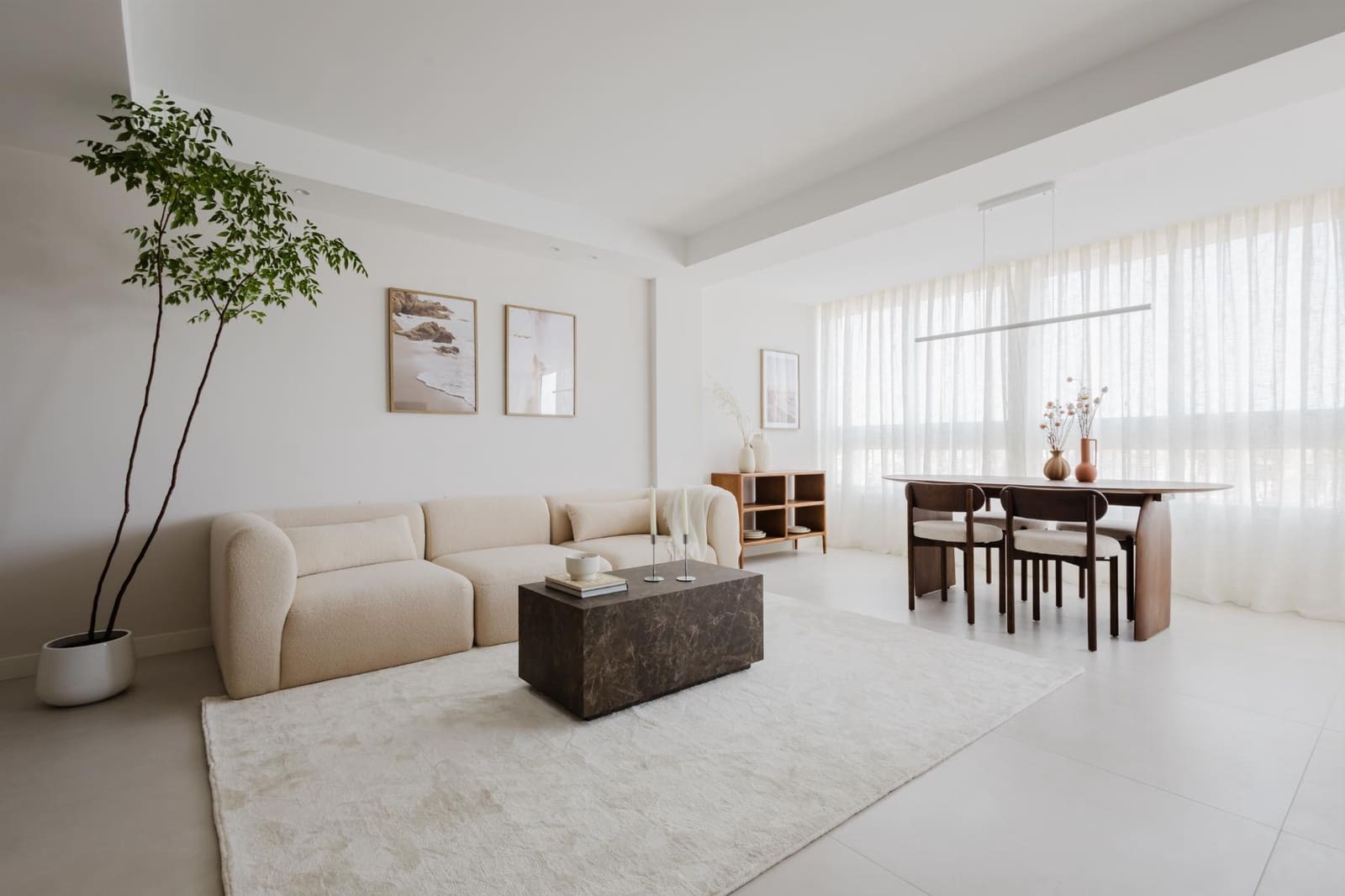 3 bedroom Apartment for rent in Torrevieja with pool - € 1,800 (Ref: 9863697)