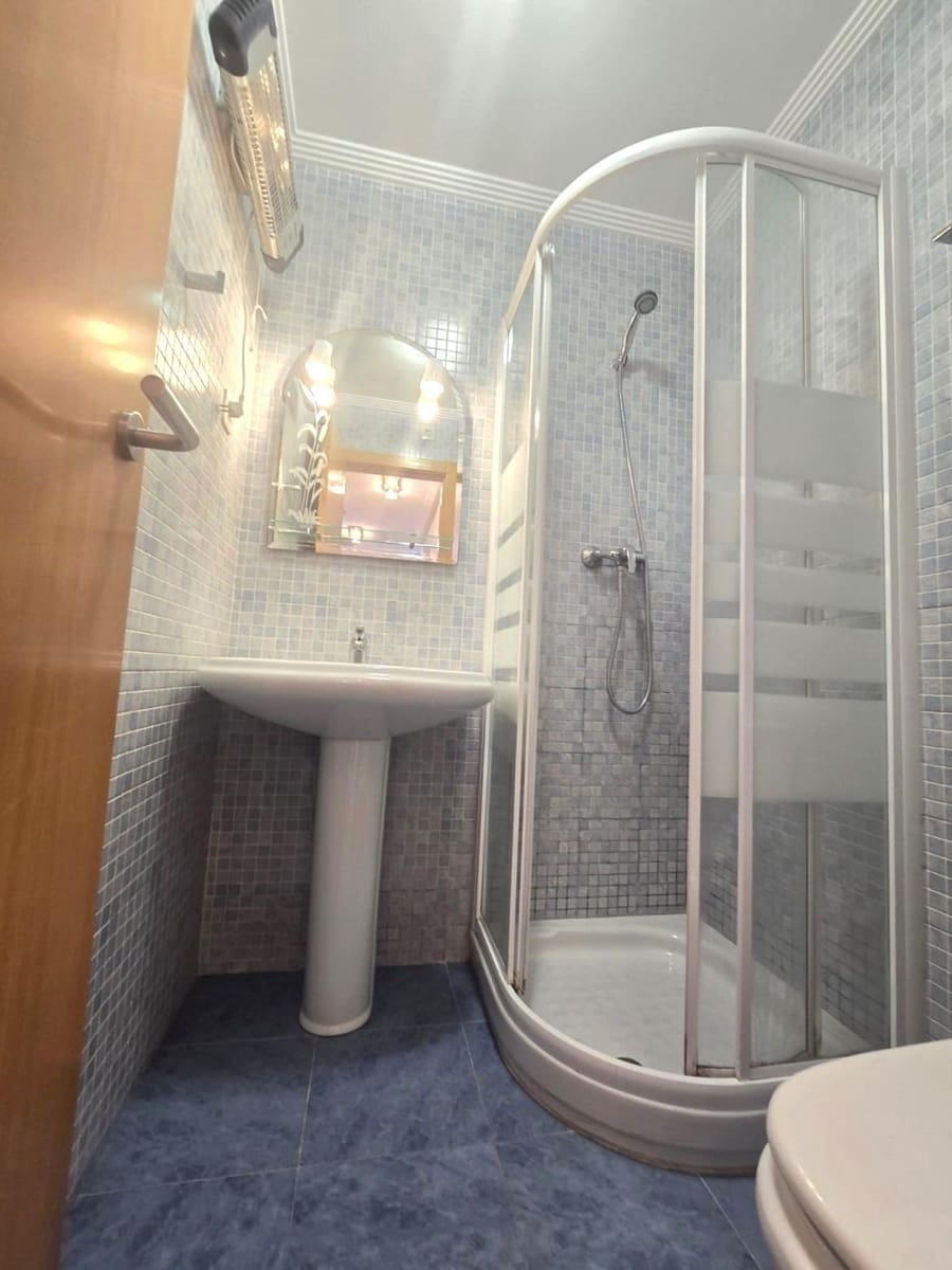 2 quarto Penthouse para venda em Torrevieja com piscina - 258 150 € (Ref: 9865981)