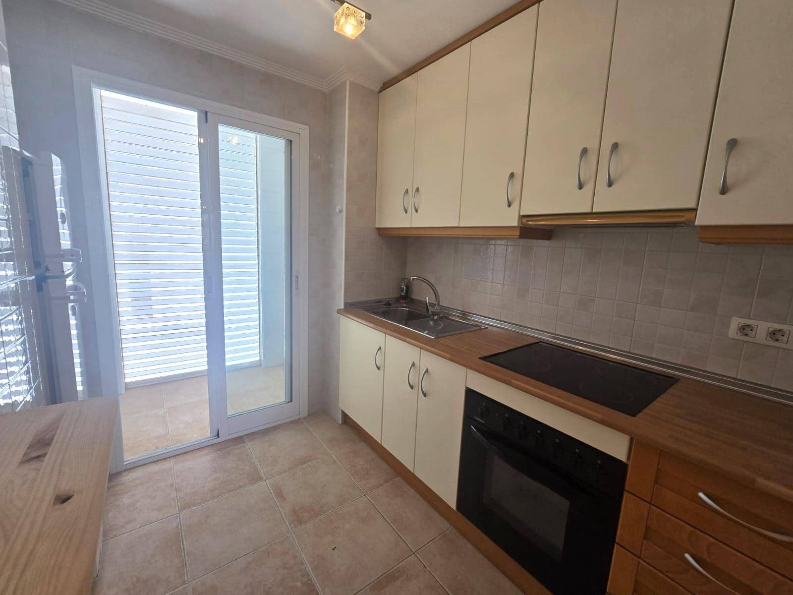 2 quarto Penthouse para venda em Torrevieja com piscina - 258 150 € (Ref: 9865981)