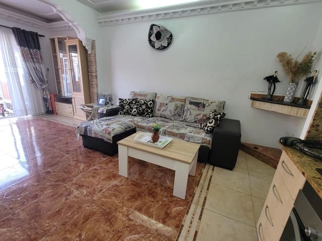 2 makuuhuone Omakotitalo myytävänä paikassa El Chaparral, Torrevieja - 138 000 € (Ref: 9865982)