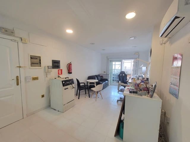 1 bedroom Apartment for sale in Las Piscinas Naturales, Torrevieja - € 139,900 (Ref: 9865991)