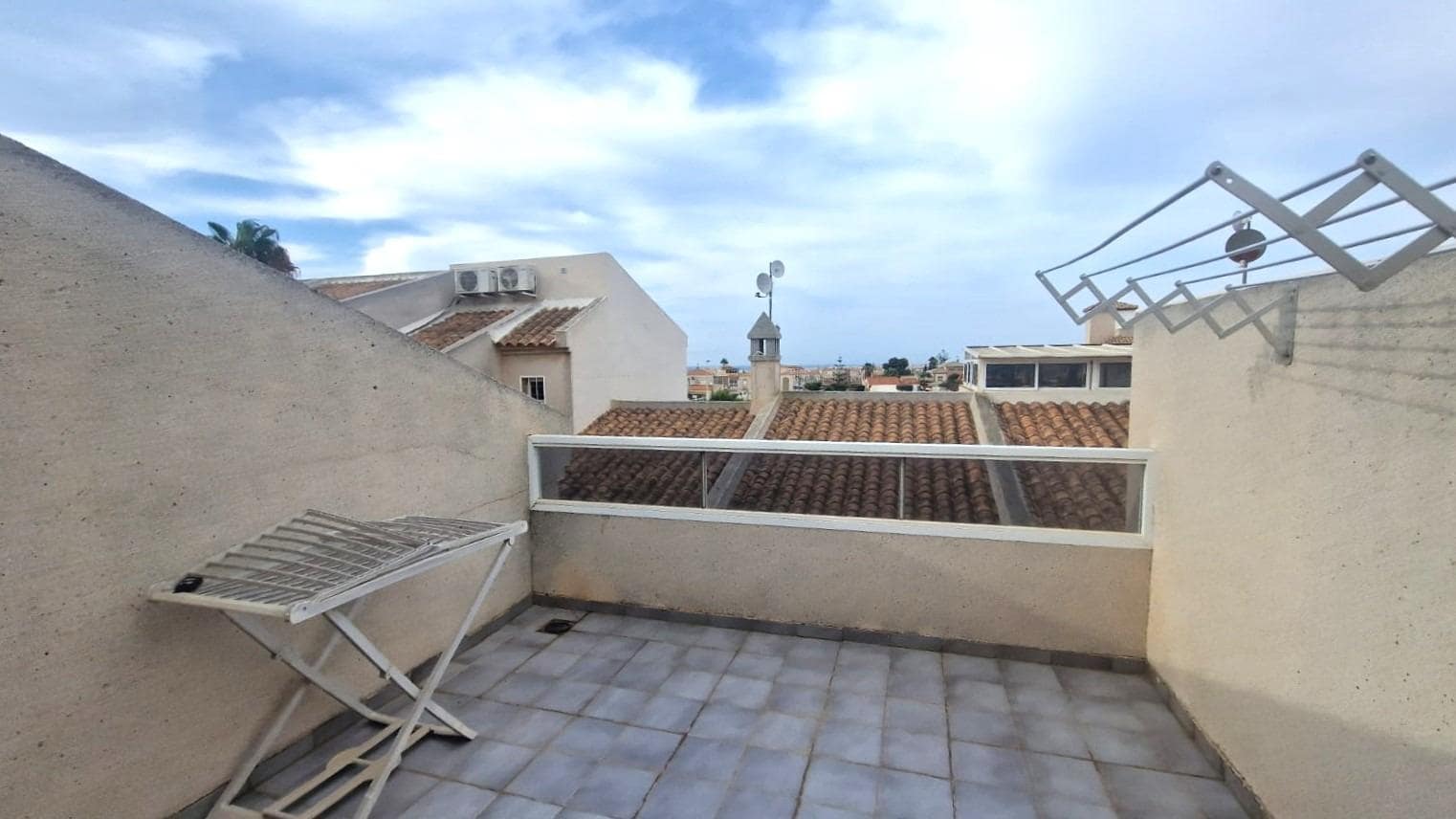 2 bedroom Townhouse for sale in Torrevieja with pool - € 210,000 (Ref: 9865993)