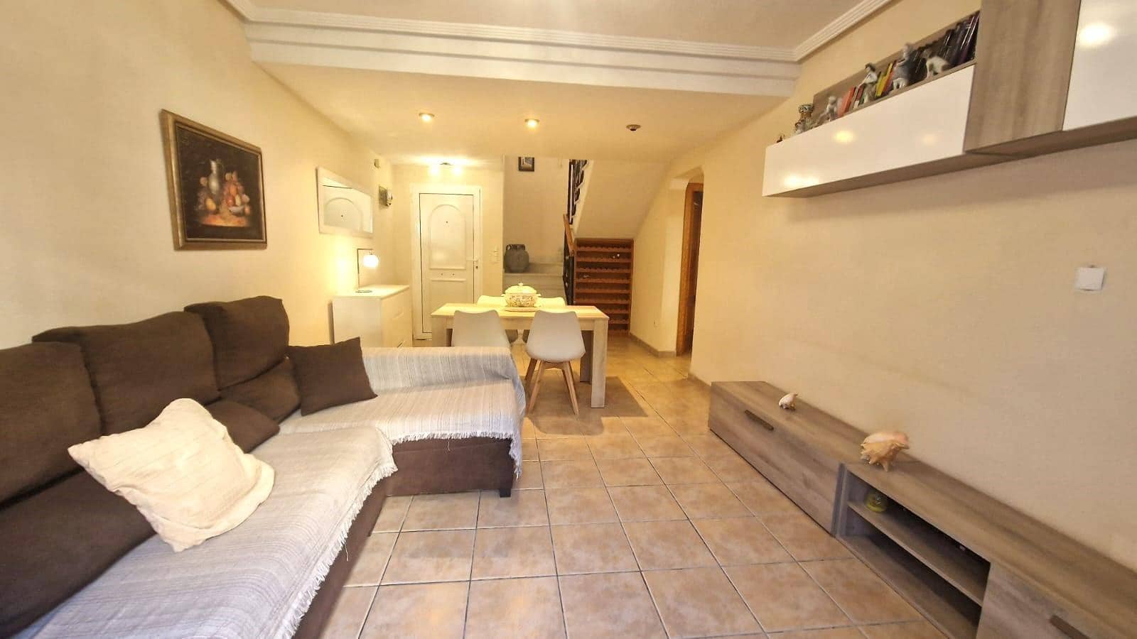 2 bedroom Townhouse for sale in Torrevieja with pool - € 210,000 (Ref: 9865993)