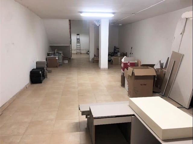 Kommersiell til salgs i Zona Pueblo, Guardamar del Segura - € 275 000 (Ref: 9865994)