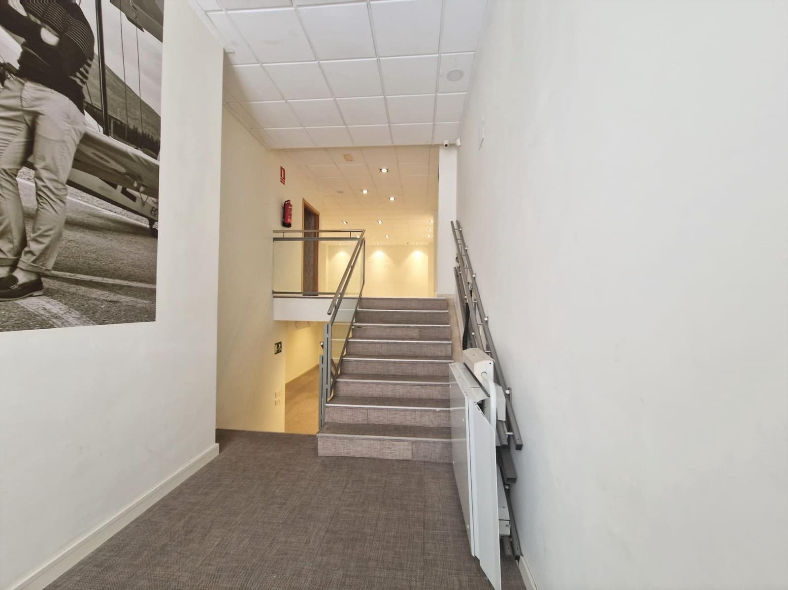 Kommersiell til salgs i Guardamar del Segura - € 275 000 (Ref: 9865994)